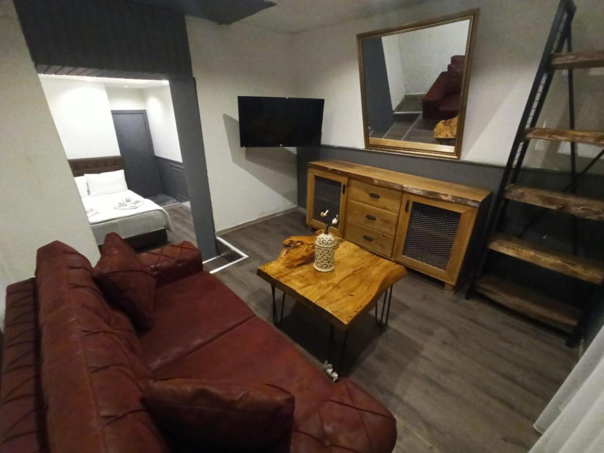 Hotel Ganj 2*