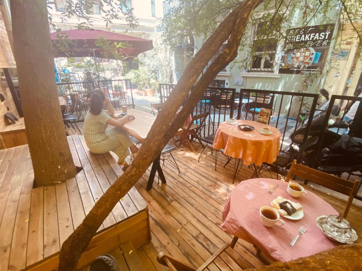Ganj Hotel